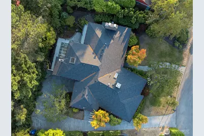 1805 NW 95th Street, Seattle, WA 98117 - Photo 3
