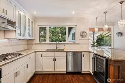 1805 NW 95th Street, Seattle, WA 98117 - Photo 13