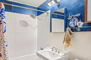519 W Roy St, Seattle, WA 98119 - Photo 21