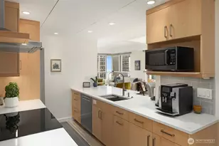 1107 1st Ave, Seattle, WA 98101 - Photo 13
