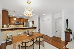 9513 Ashworth Ave N, Seattle, WA 98103 - Photo 9