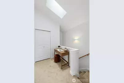 9513 Ashworth Avenue N #A, Seattle, WA 98103 - Photo 17