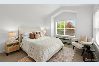 9513 Ashworth Avenue N #A, Seattle, WA 98103 - Photo 21