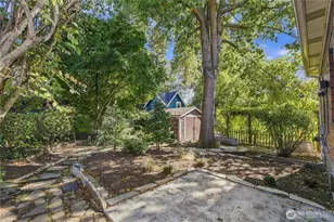 3910 Woodlawn Ave N, Seattle, WA 98103 - Photo 25