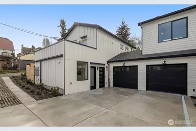 8126 17th Avenue SW #B, Seattle, WA 98106 - Photo 27