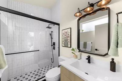 8126 17th Avenue SW #B, Seattle, WA 98106 - Photo 17