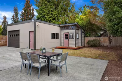 8046 11th Avenue NW, Seattle, WA 98117 - Photo 27