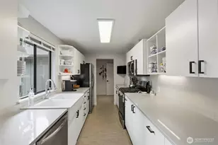 1338 N 176th St, Shoreline, WA 98133 - Photo 11