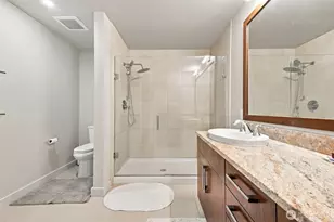 910 Lenora St, Seattle, WA 98121 - Photo 23