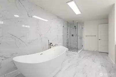 9525 S 221st Place, Kent, WA 98031 - Photo 17