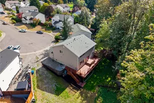 9525 S 221st Pl, Kent, WA 98031 - Photo 33