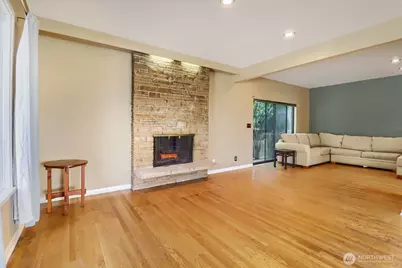 803 NE 72nd Street, Seattle, WA 98115 - Photo 5