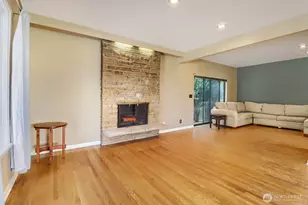 803 NE 72nd St, Seattle, WA 98115 - Photo 5