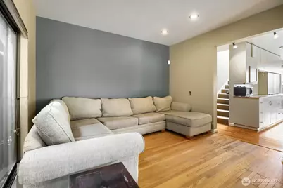803 NE 72nd Street, Seattle, WA 98115 - Photo 9