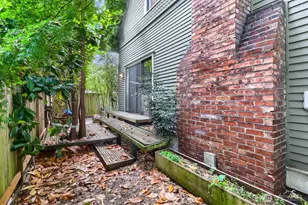 803 NE 72nd St, Seattle, WA 98115 - Photo 33