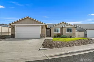 229 S Mystical Ave, East Wenatchee, WA 98802 - Photo 1