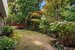 3938 NE Belvoir Pl, Seattle, WA 98105 - Photo 25