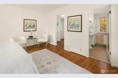 3938 NE Belvoir Place, Seattle, WA 98105 - Photo 15