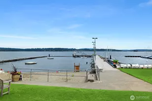 3938 NE Belvoir Pl, Seattle, WA 98105 - Photo 35