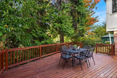 3938 NE Belvoir Place, Seattle, WA 98105 - Photo 31