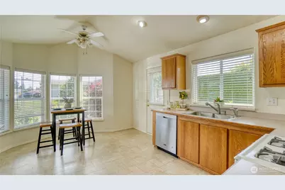 8806 60th Avenue E, Puyallup, WA 98371 - Photo 7