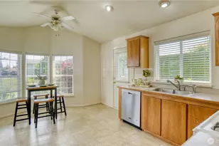 8806 60th Ave E, Puyallup, WA 98371 - Photo 7