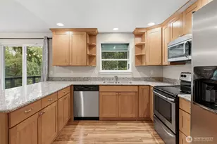 6915 SE Cleveland Ave, Port Orchard, WA 98366 - Photo 9