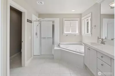 8701 113th Avenue SE, Newcastle, WA 98056 - Photo 23