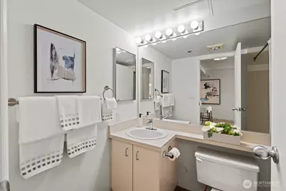 121 Vine Street #1404, Seattle, WA 98121 - Photo 25