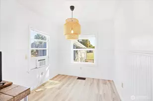 410 N College Ave, College Place, WA 99324 - Photo 11