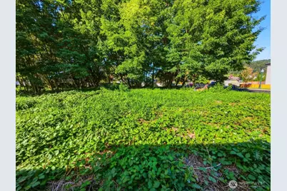 5706 Parker Road E, Sumner, WA 98390 - Photo 7