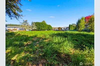 5706 Parker Road E, Sumner, WA 98390 - Photo 9