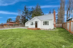 950 SE 4th Ave, Oak Harbor, WA 98277 - Photo 3