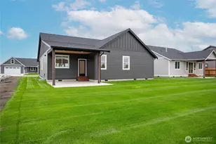 321 W 3rd St, Everson, WA 98247 - Photo 29