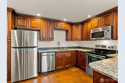 10404 NE 198th Street, Bothell, WA 98011 - Photo 27