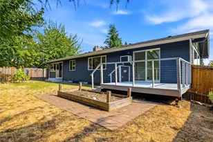 10404 NE 198th St, Bothell, WA 98011 - Photo 33