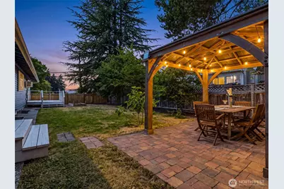 10404 NE 198th Street, Bothell, WA 98011 - Photo 35