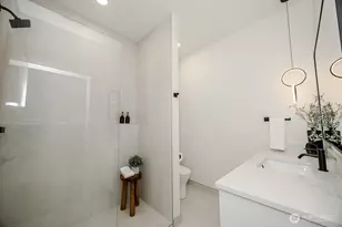24026 Dolphin Ln, Mount Vernon, WA 98274 - Photo 17