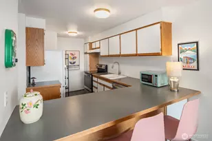 11239 Greenwood Ave N, Seattle, WA 98133 - Photo 11