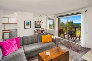 11239 Greenwood Ave N, Seattle, WA 98133 - Photo 7