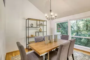 15301 SE 48th Dr, Bellevue, WA 98006 - Photo 9