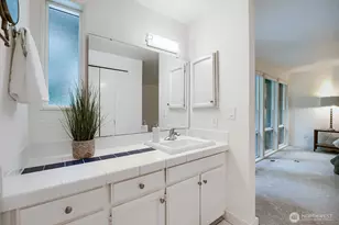 15301 SE 48th Dr, Bellevue, WA 98006 - Photo 13