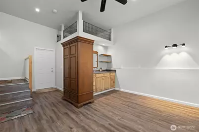 30979 E Lake Morton Drive SE, Kent, WA 98042 - Photo 33