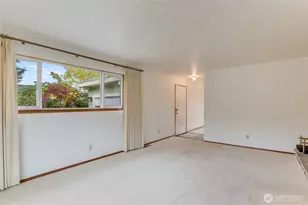 7320 33rd Ave S, Seattle, WA 98118 - Photo 5