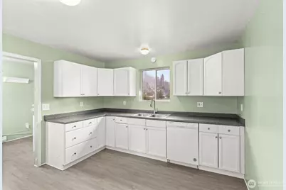 1111 Willapa Street, Raymond, WA 98577 - Photo 9