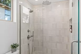 307 NW 52nd St, Seattle, WA 98107 - Photo 17