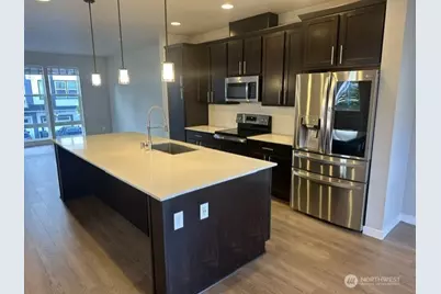 13717 Admiralty Way #H7, Lynnwood, WA 98087 - Photo 3