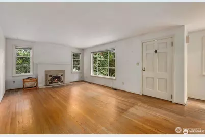 9525 7th Avenue NW, Seattle, WA 98117 - Photo 7