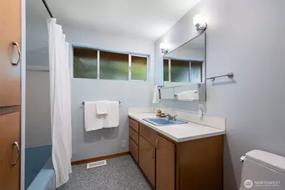 9612 55th Avenue S, Seattle, WA 98118 - Photo 23