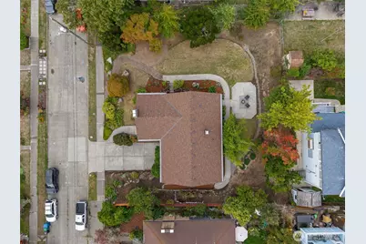 9612 55th Avenue S, Seattle, WA 98118 - Photo 33